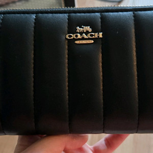 코치 COACH 퀼팅 가죽 장지갑 블랙