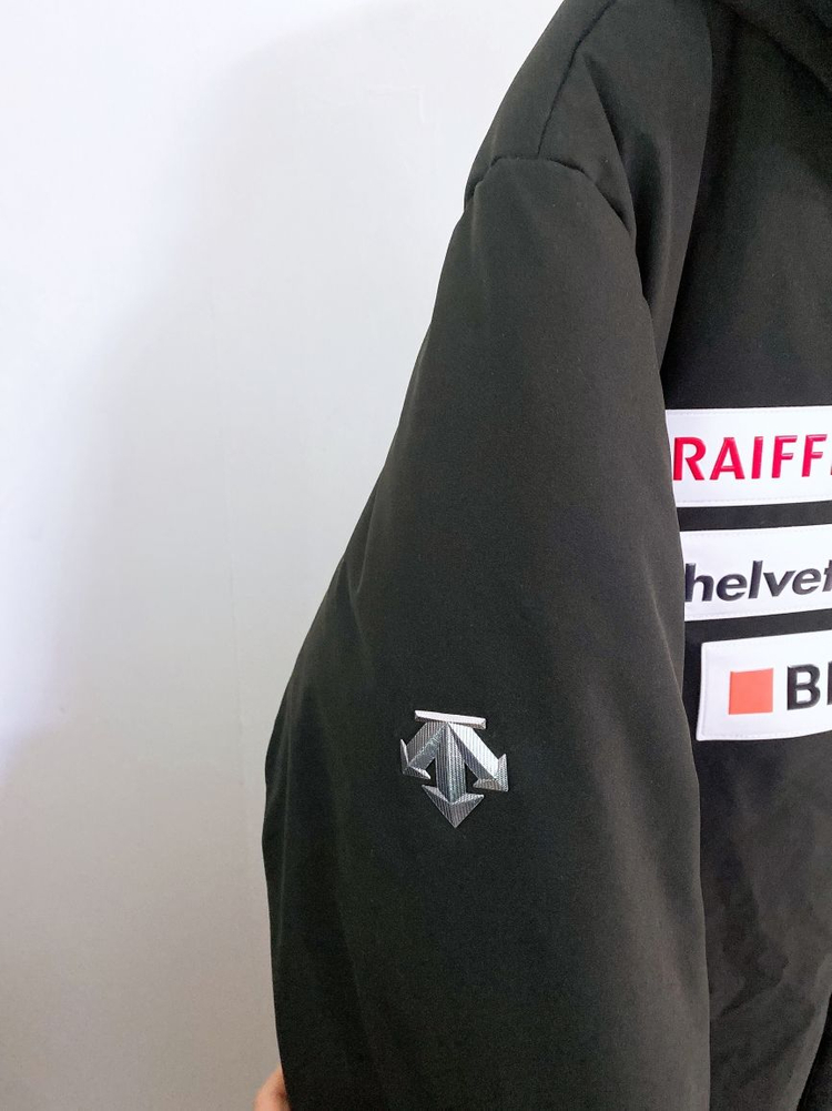 (105)데상트남자오리털스위스스키팀아우디후드롱패딩 이미지