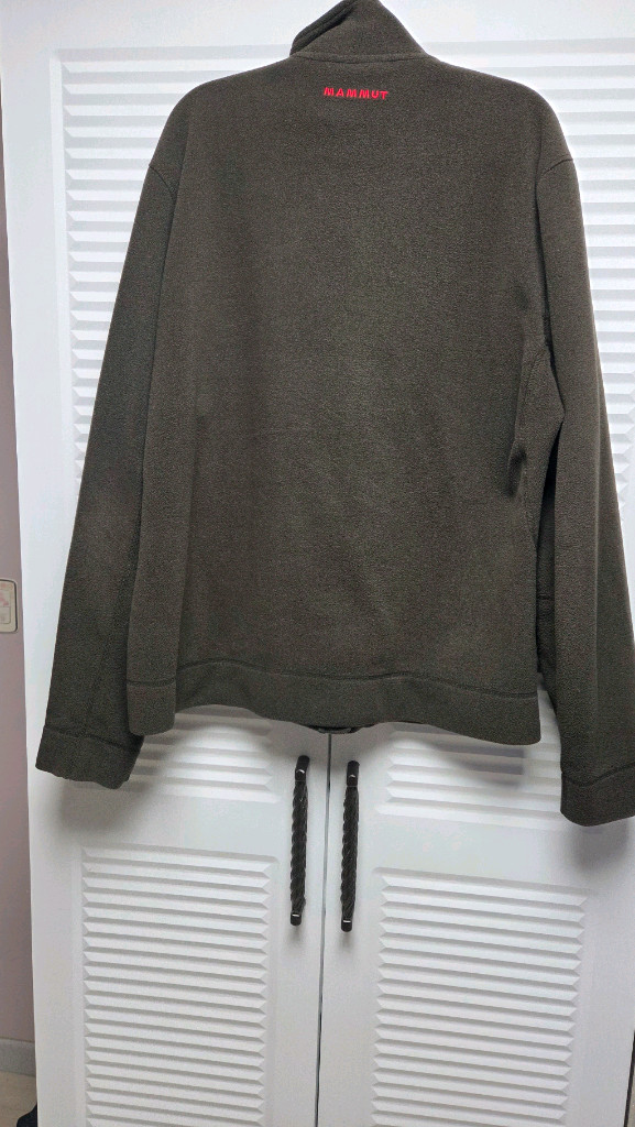 마무트 후리스XXL--2