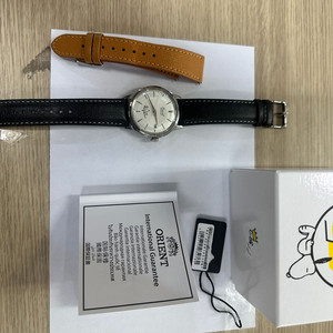 오리엔트 스누피 흰판 판매합니다. 가격인하