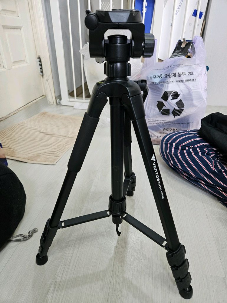 벤토사 VTS-PRO5 삼각대 판매해요--0