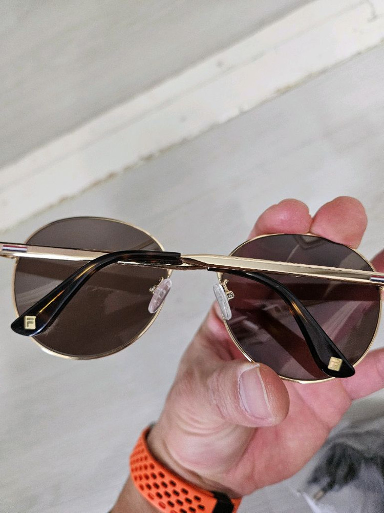 휠라 선글라스 판매합니다--2