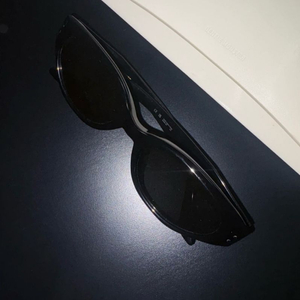 젠틀몬스터 로코코 선글라스