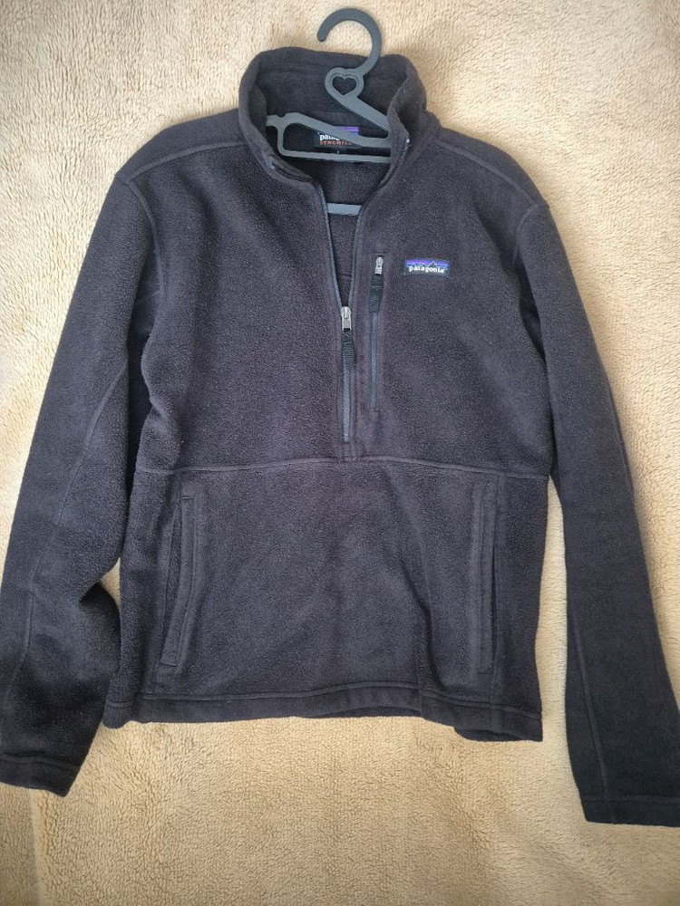 파타고니아 신칠라 블랙 s 95~100 판매합니다 수년 전 홍콩 침사추이 파타고니아 매장에서 구입했습니다 자연스런--0