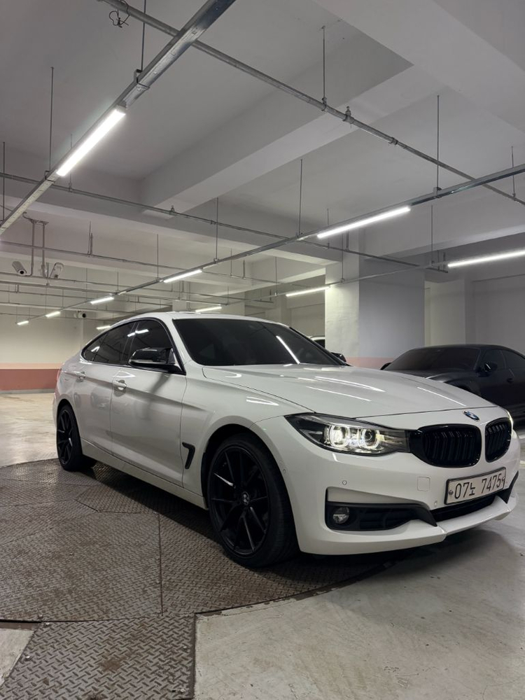 정비끝난 BMW 2018 3GT 급매합니다--1