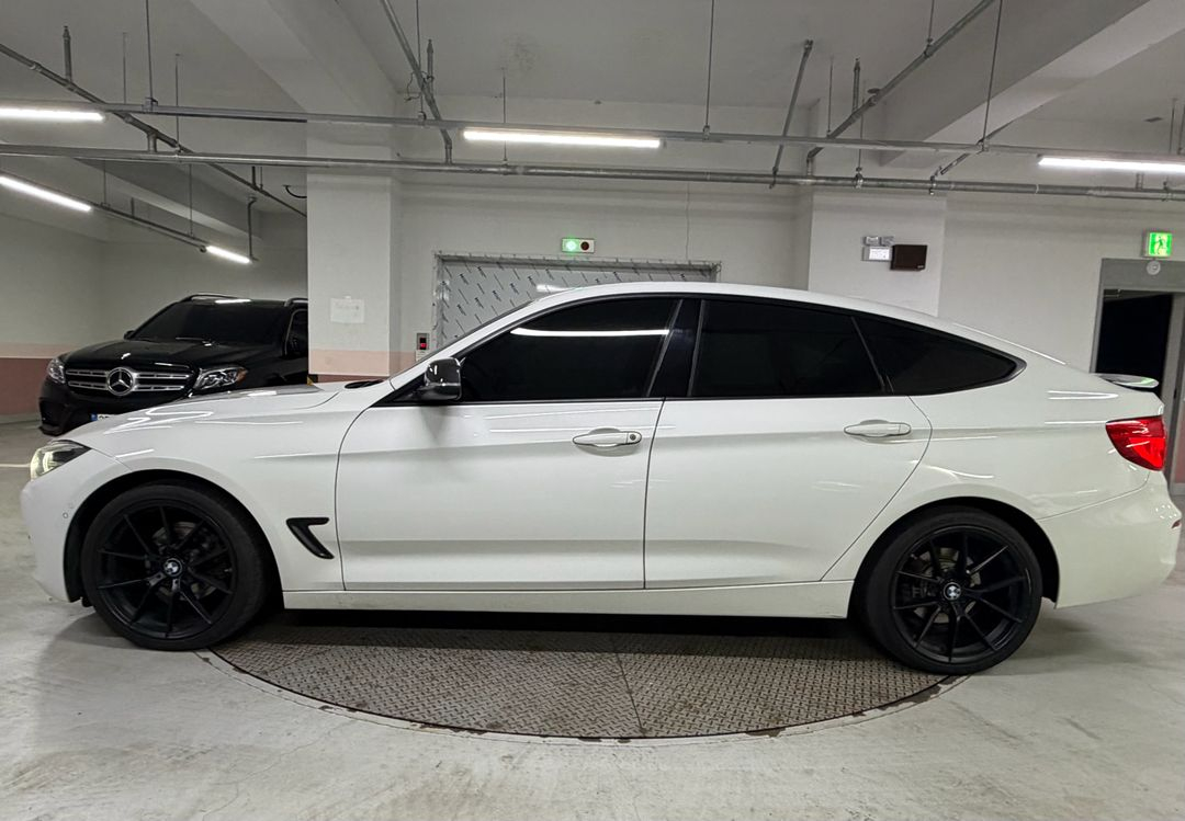 정비끝난 BMW 2018 3GT 급매합니다--4