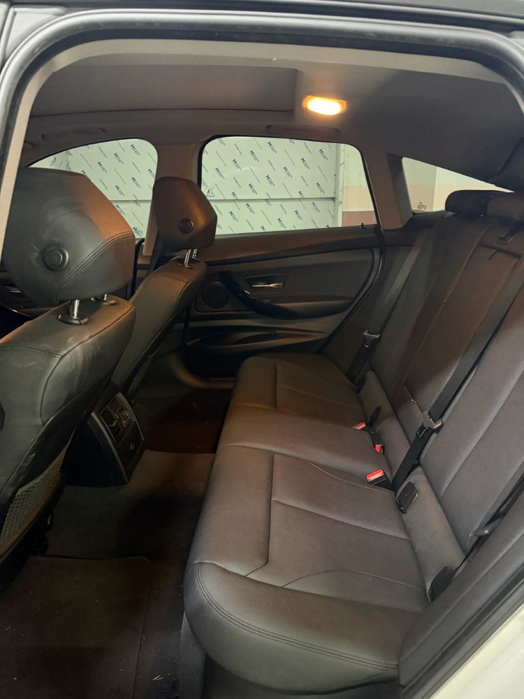 정비끝난 BMW 2018 3GT 급매합니다--8