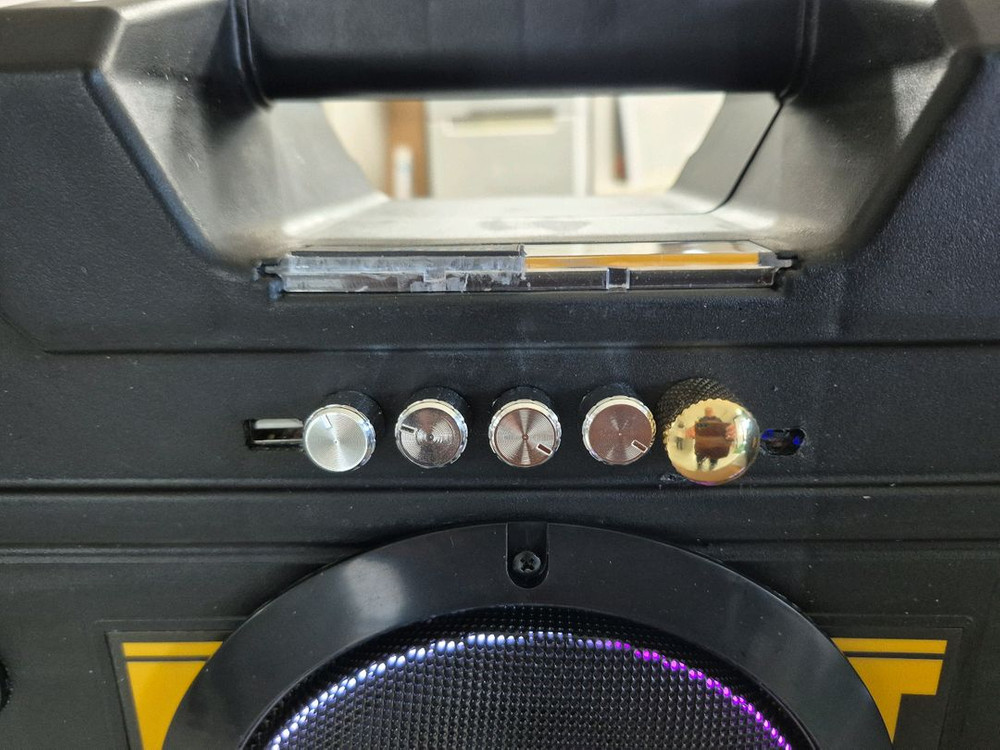 디월트 수제 커스텀 블루투스 스피커 이미지