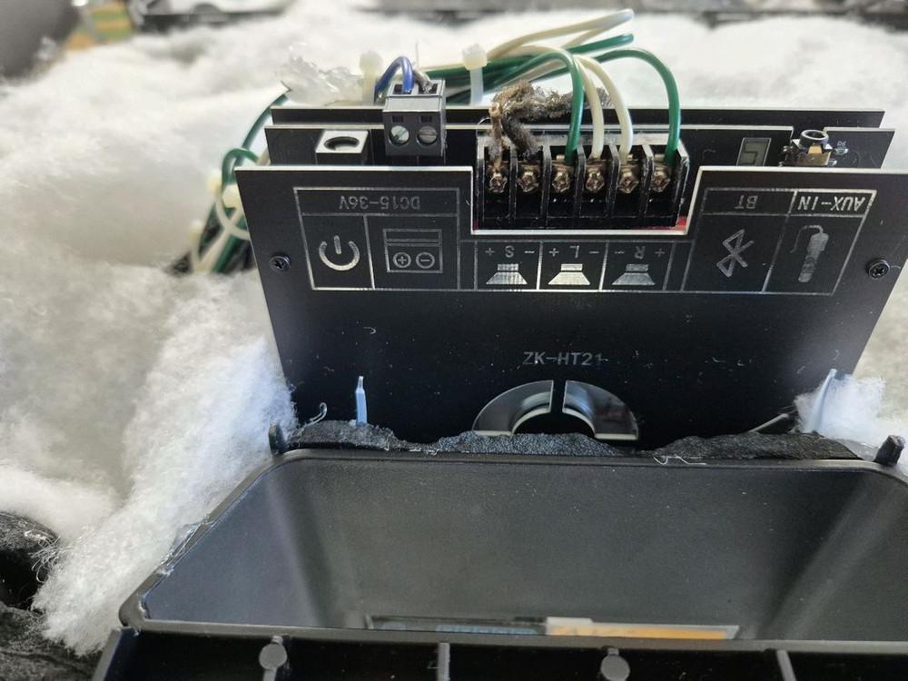 디월트 수제 커스텀 블루투스 스피커 이미지