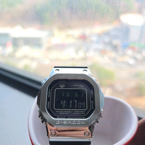 지샥 GMW-B5000-1DR