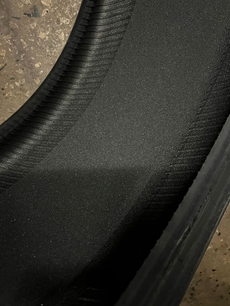 테슬라 모델 X 출고용 265/35R22 콘티넨탈 스포츠컨택6 새타이어 이미지