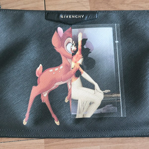 지방시(Givenchy) 블랙 프린트 클러치
