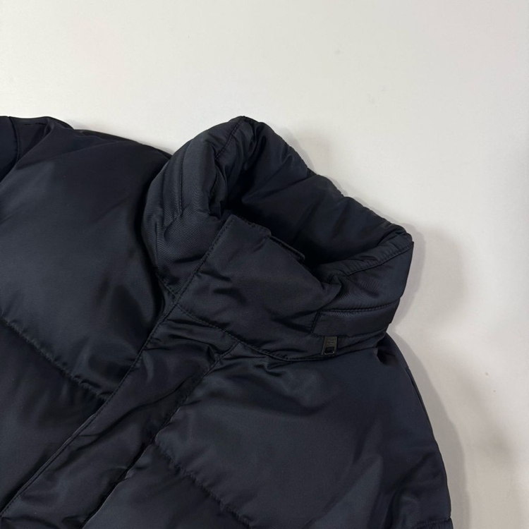 [정품/당일출고]프라다 삼각로고 패딩--1