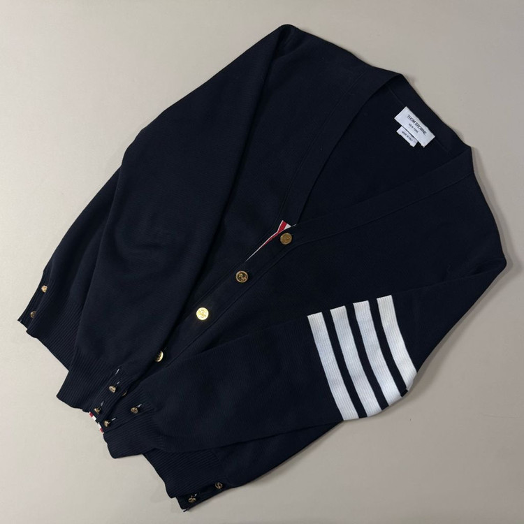 [2/당일출고]톰브라운 밀라노스티치 금장 가디건--4