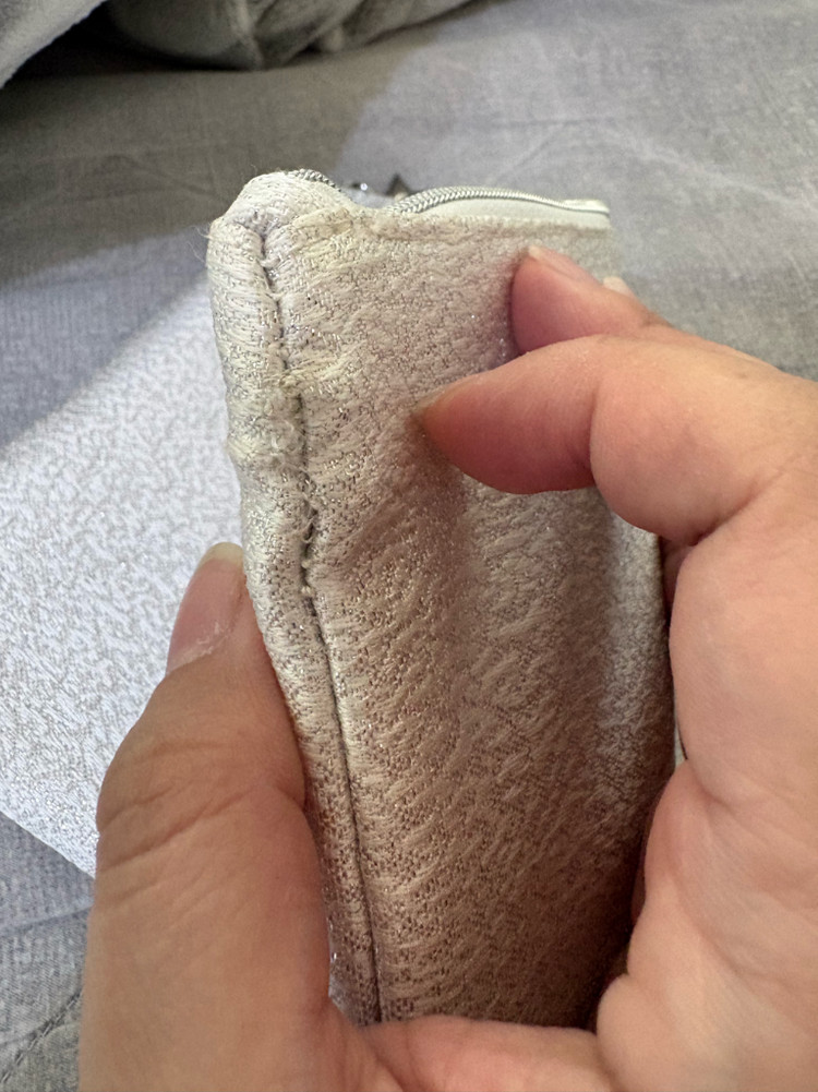 샤넬 ,디올 파우치--2