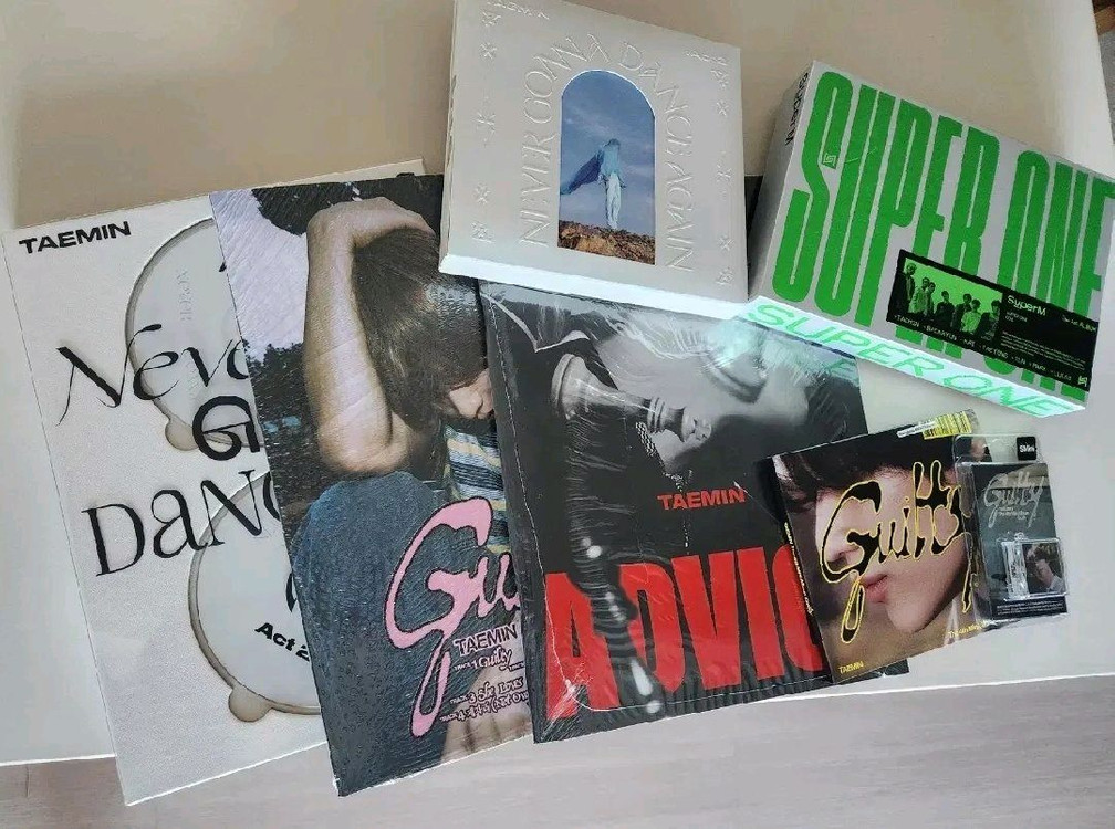 샤이니 태민 솔로 희귀 굿즈 포함 20종 앨범 MD 굿즈 포카 엽서 화보 키노 DVD 등 이미지
