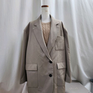 톰보이오버핏테일러드코트F 상태최상 택포39000