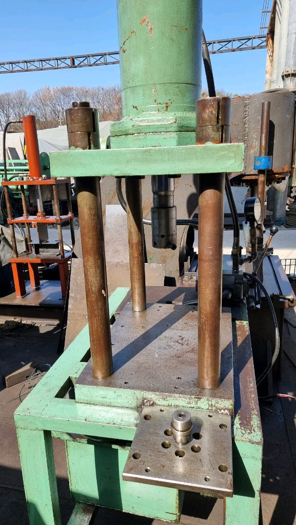 20톤 유압프레스 이미지