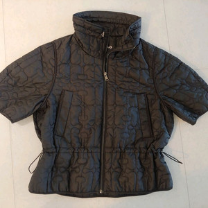 엣지 퀼팅 조끼