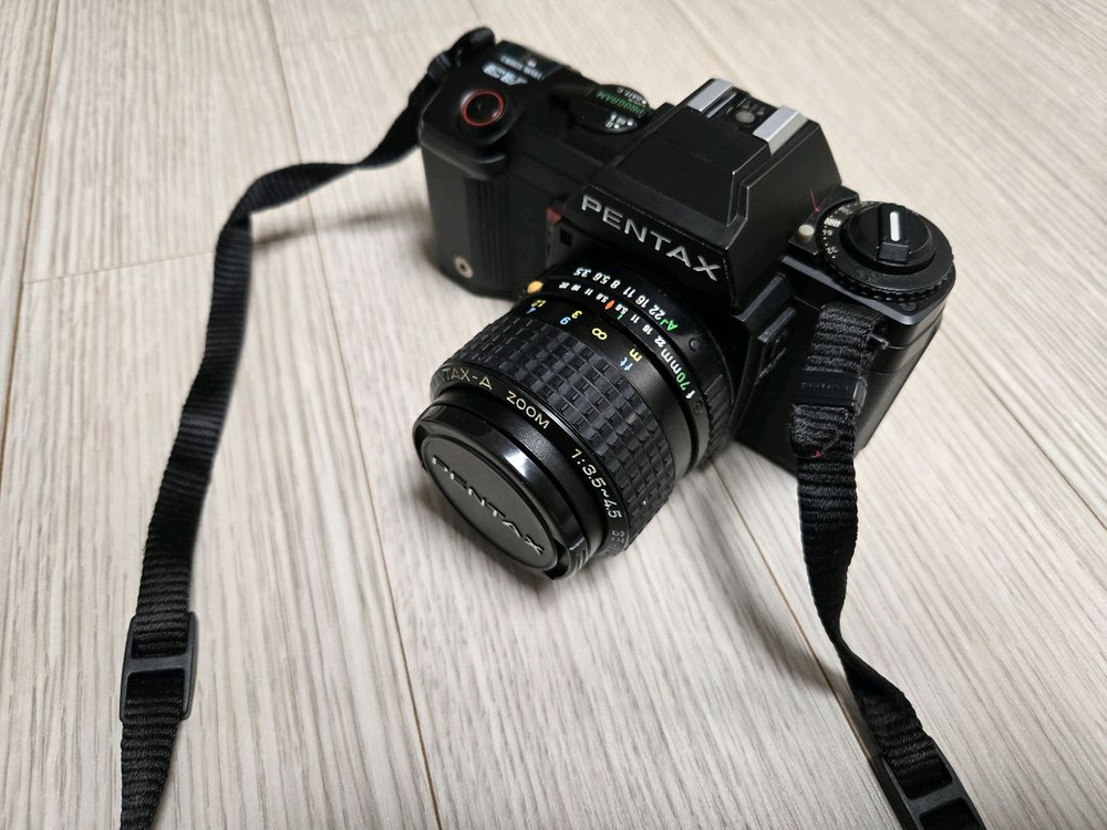 펜탁스 A3 바디, 35-70mm 렌즈 필름카메라 팝니다--1