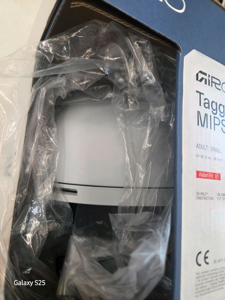 지로 Taggert MIPS 헬멧 S + 루디스 장갑 XS 판매합니다--1