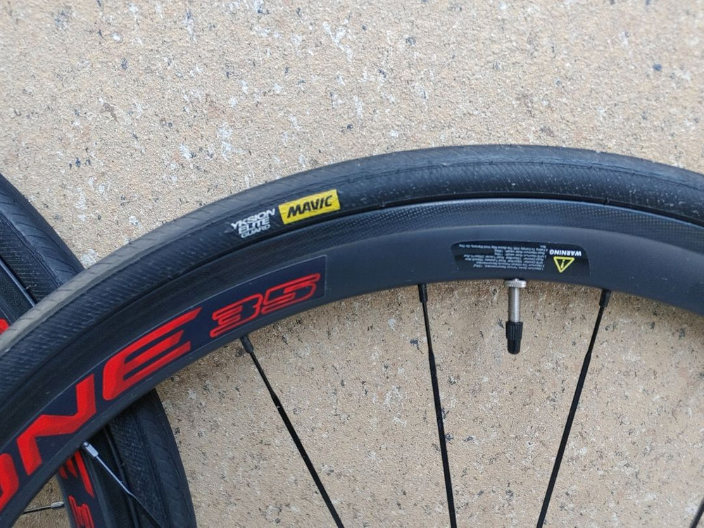 A급)) 가성비갑 csc 카본휠셋 림브 클린쳐+ 카본전용패드 팝니다.(보라원데칼) (40만)--7