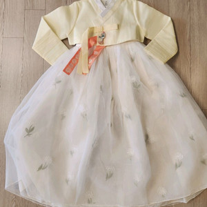 여아 한복 저고리 치마 세트. 한복드레스.