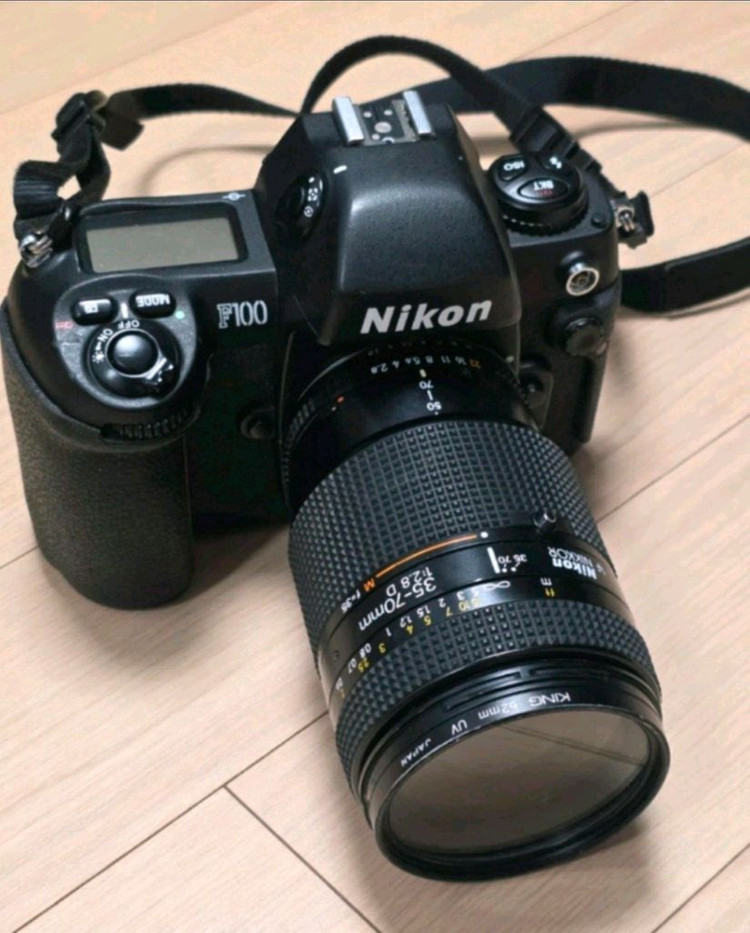 니콘 F100 필름 카메라 + AF Nikkor 35-70mm 렌즈--0