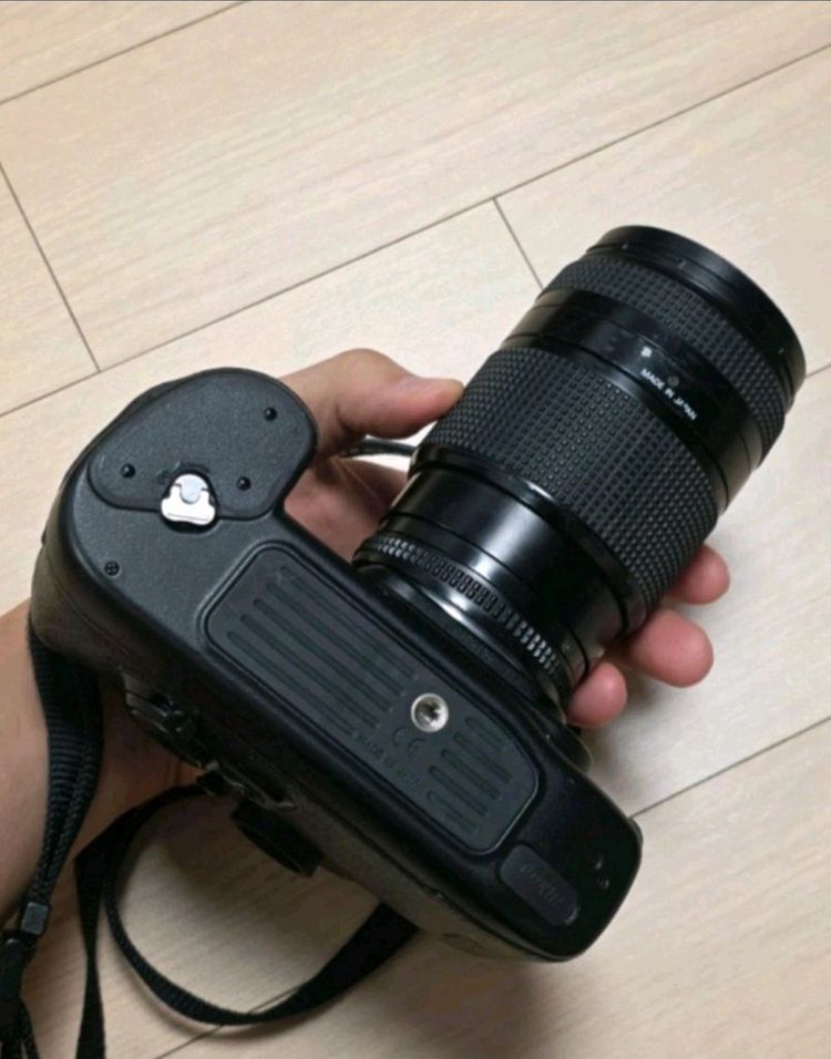 니콘 F100 필름 카메라 + AF Nikkor 35-70mm 렌즈--3