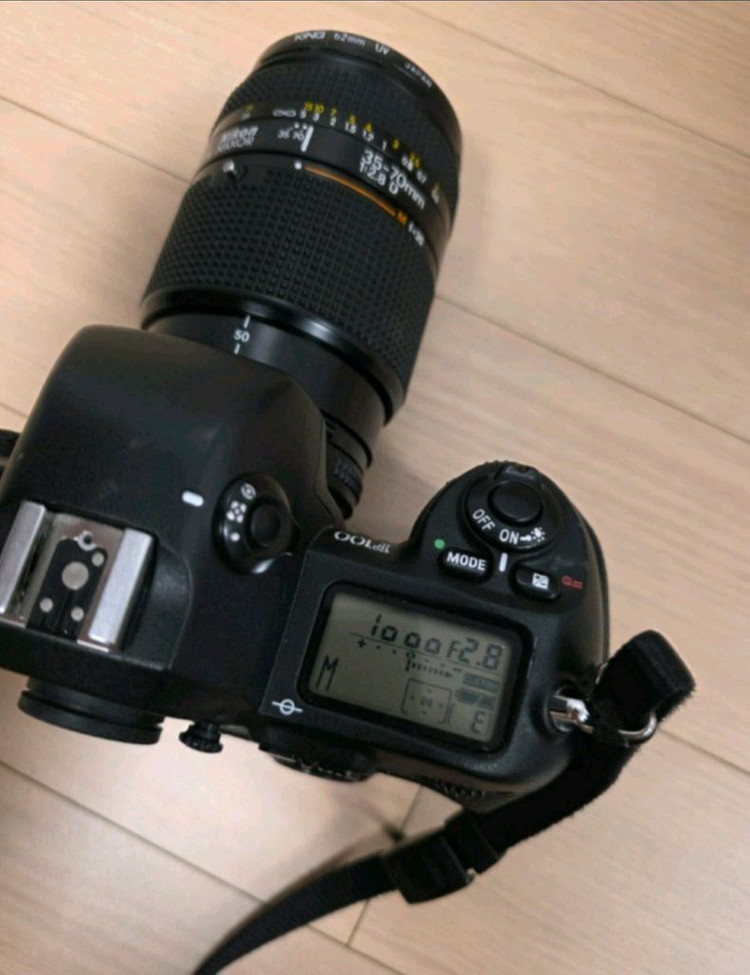 니콘 F100 필름 카메라 + AF Nikkor 35-70mm 렌즈--5