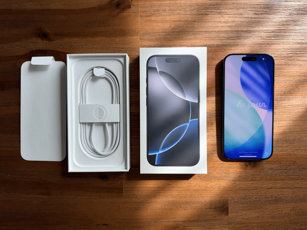 아이폰 16 프로 256 블랙티타늄 미국판(듀얼이심, 무음카메라)--0