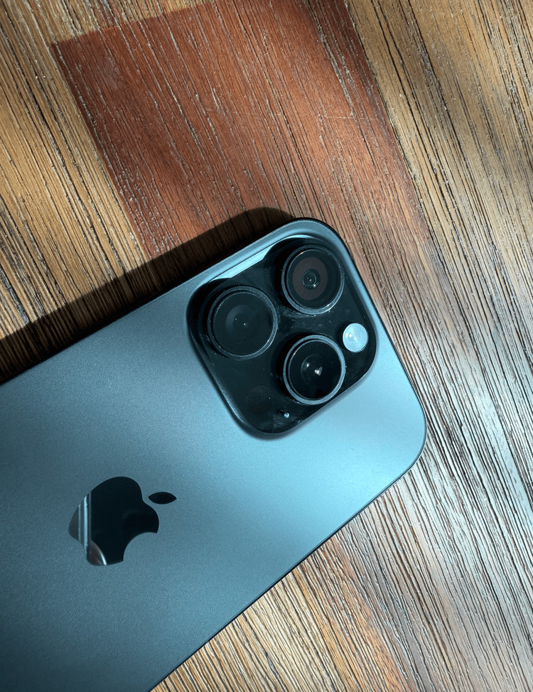 아이폰 16 프로 256 블랙티타늄 미국판(듀얼이심, 무음카메라)--4