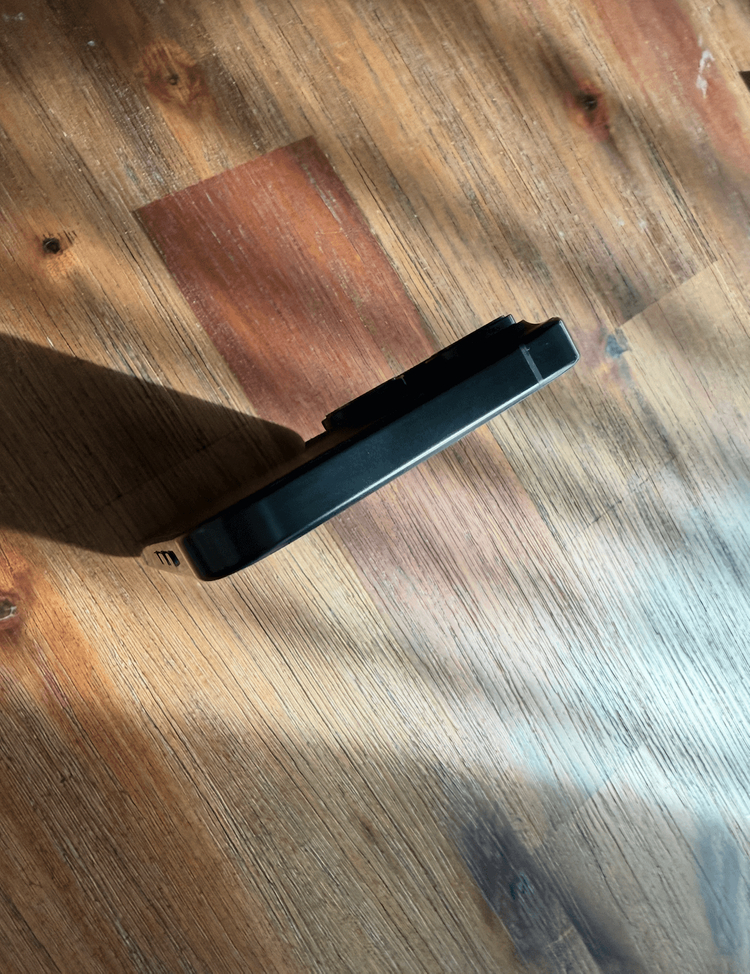 아이폰 16 프로 256 블랙티타늄 미국판(듀얼이심, 무음카메라)--7