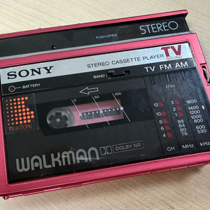 Sony WM-F30 접이식 카세트 워크맨 판매 합니다.
