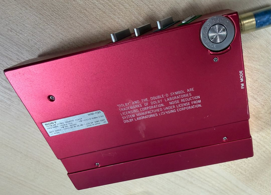 Sony WM-F30 접이식 카세트 워크맨 판매 합니다.--1