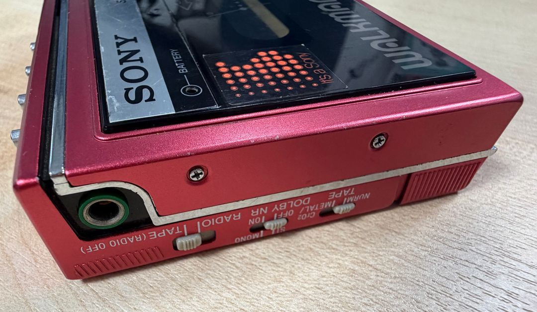 Sony WM-F30 접이식 카세트 워크맨 판매 합니다.--7