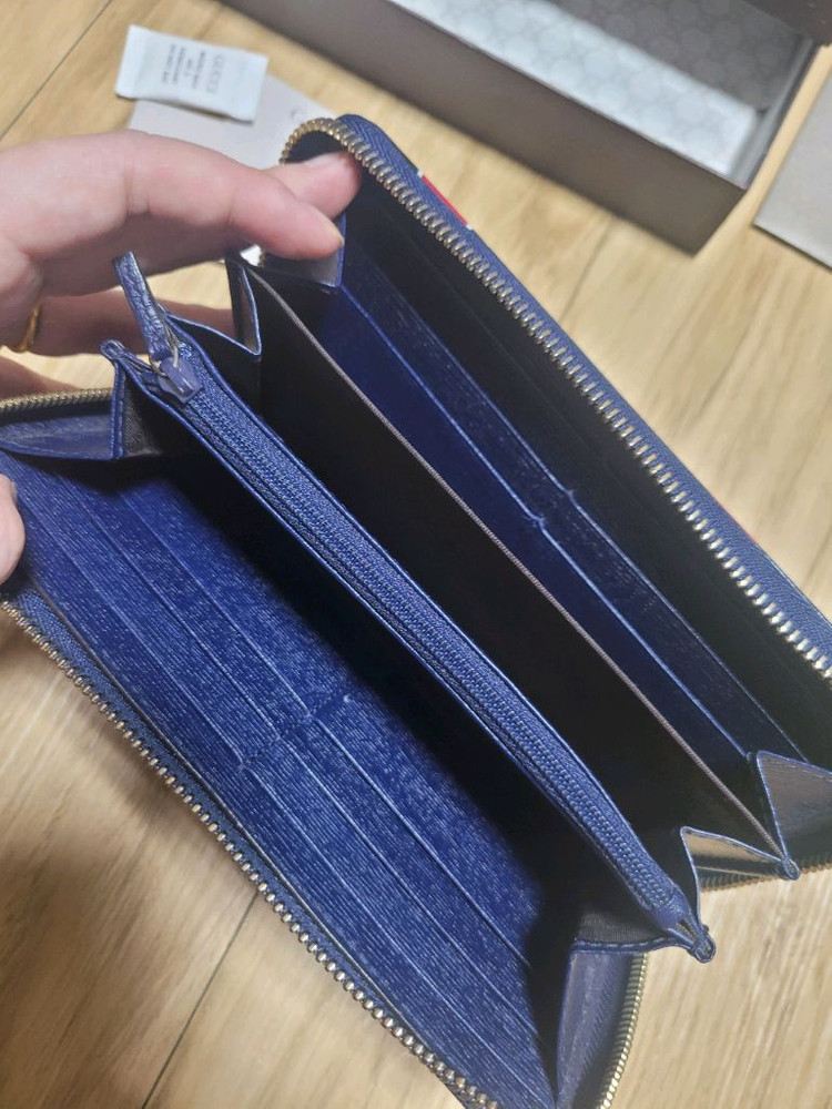 구찌 하트비트 네이비 집어라운드 장지갑 풀박스 이미지