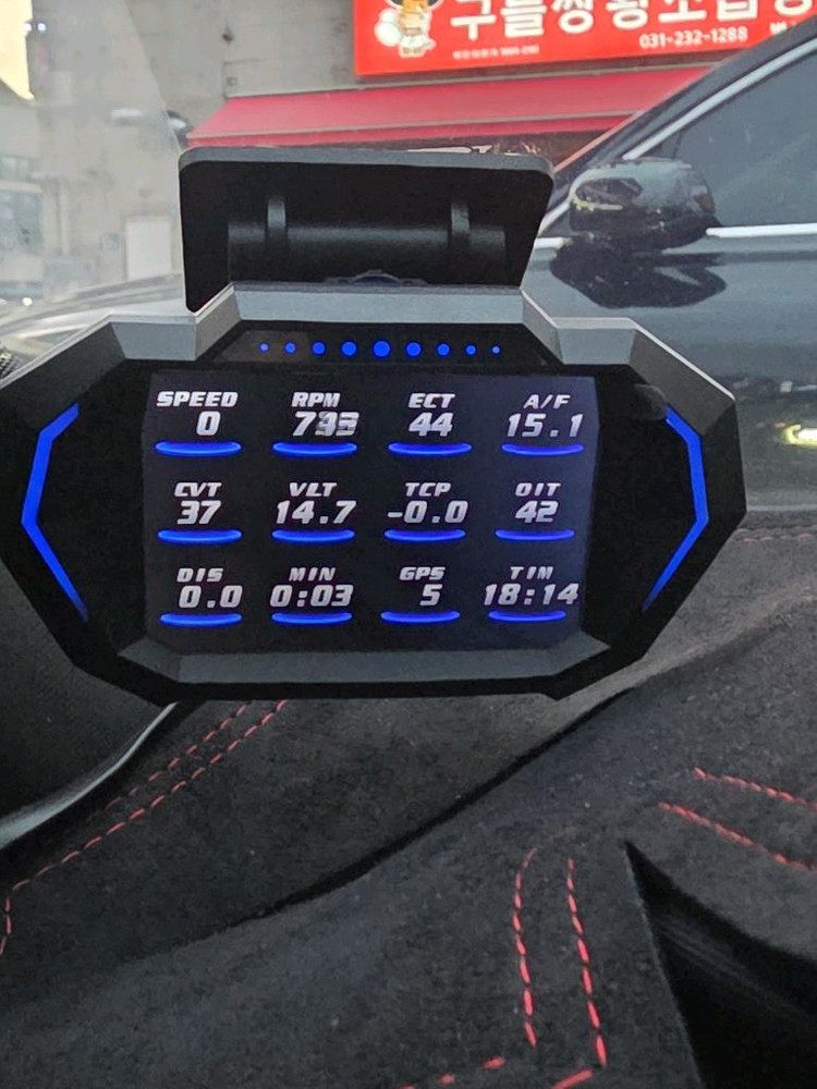 obd2 헤드업 디스플레이 팝니다. 이미지