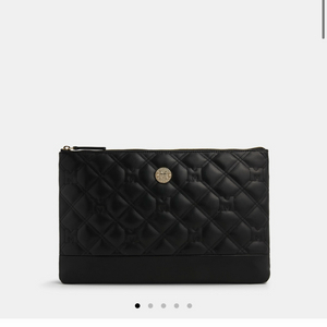 메트로시티 퀄팅 클러치백