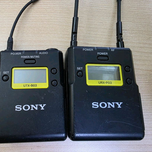 소니 UWP-D11 무선 마이크 세트 팝니다.