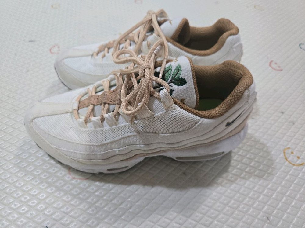 나이키 에어맥스95 코르크에디션 240--0