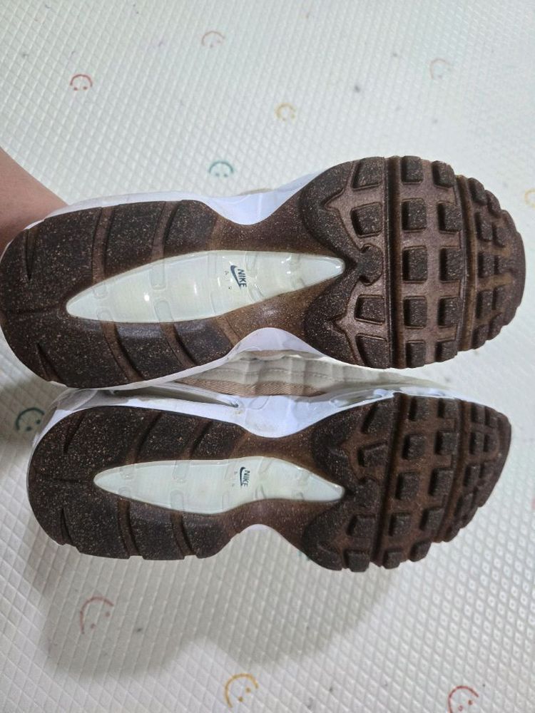 나이키 에어맥스95 코르크에디션 240--5