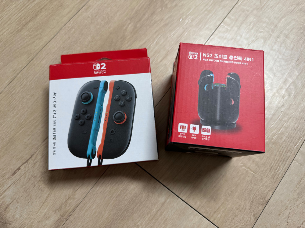 닌텐도 스위치2 조이콘 + 충전독 4IN1--0