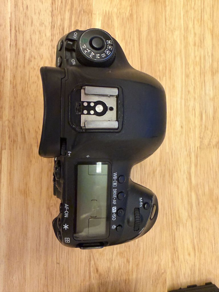 Canon EOS 5D Mark IV 판매합니다 이미지