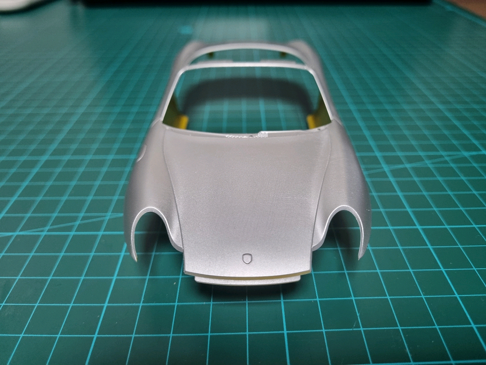 타미야1/24 포르쉐박스터 바디도색완료--1