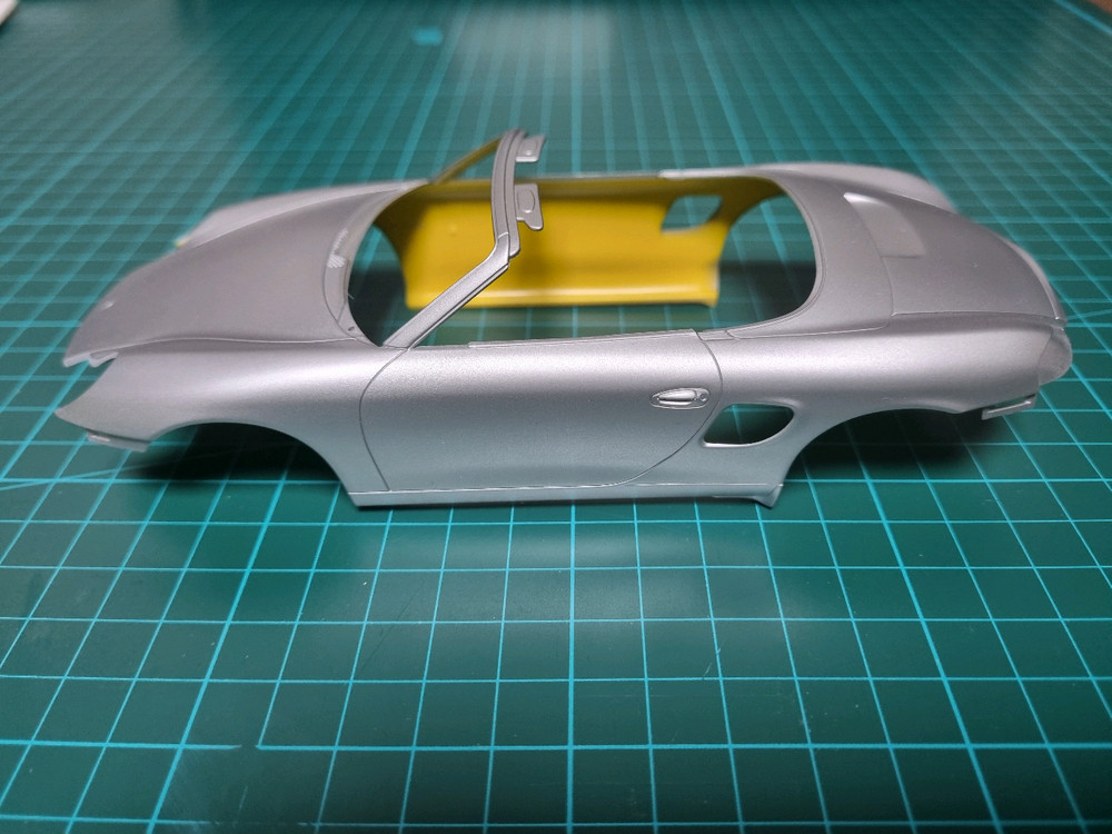 타미야1/24 포르쉐박스터 바디도색완료--2