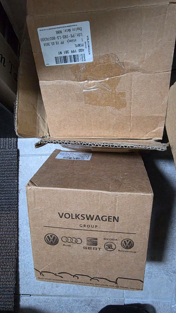 아우디 엔진마운트 두개--0