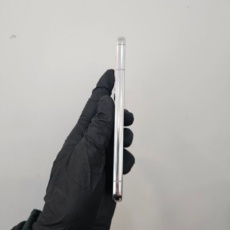 갤럭시S22 256기가 화이트 (S급) / 0226--2