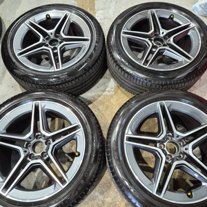 W223 벤츠S클래스 AMG 19인치 순정 휠타이어 판매합니다 이미지