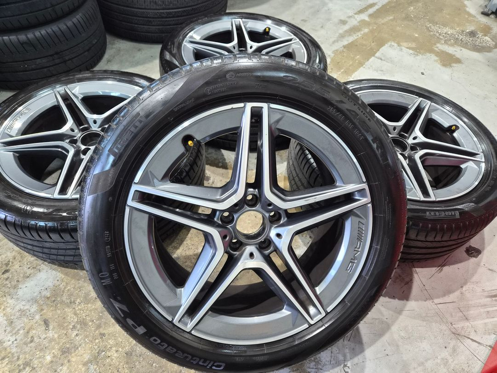 W223 벤츠S클래스 AMG 19인치 순정 휠타이어 판매합니다 이미지